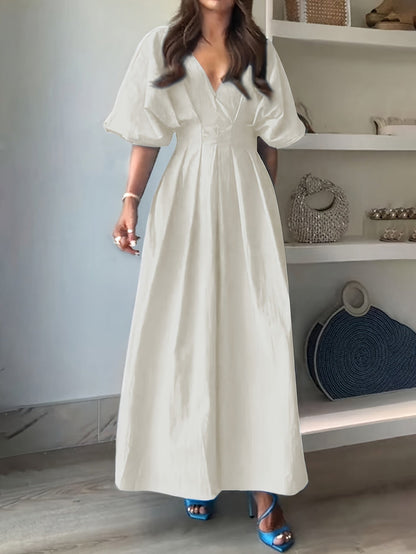 Elegancka Długa Sukienka Maxi – Dekolt w Serek i Plisowane Rękawy Nietoperz